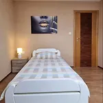 Apartman Avram *